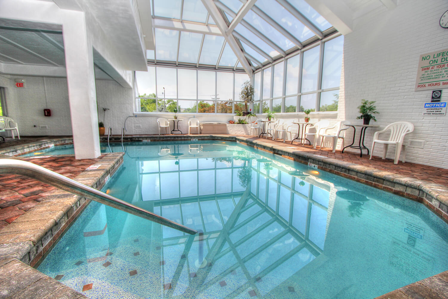 The Inn At Apple Valley Indoor Pool